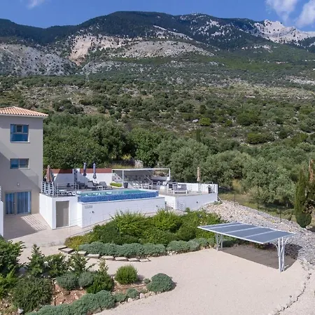 Chuscal On Kefalonia Villa