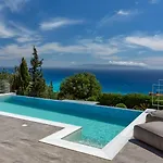 Вилла Chuscal On Kefalonia *
